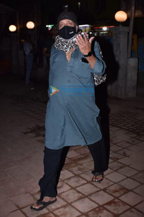 photos mithun chakraborty spotted at versova jetty 1
