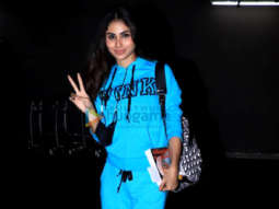Photos: Mouni Roy, Pooja Hegde, Deepika Padukone and others snapped at the airport
