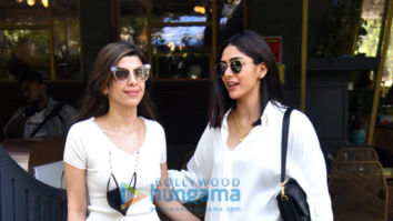 Photos: Mrunal Thakur snapped in Andheri