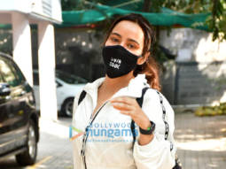 Photos: Neha Sharma spotted in Bandra