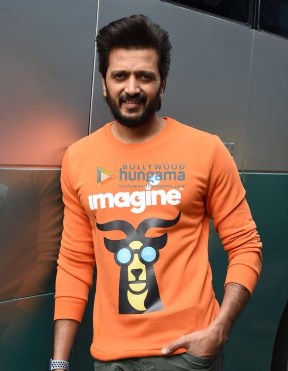 photos nora fatehi and riteish deshmukh spotted on the sets of bigg boss 14 3