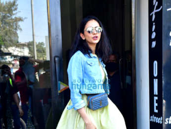 Photos: Rakul Preet Singh spotted at Bastian