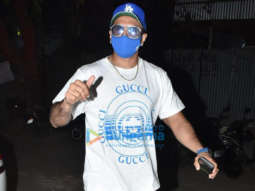Photos: Ranveer Singh snapped at Mizu restaurant in Bandra