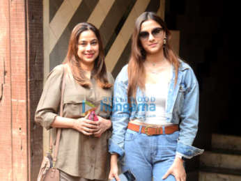 Photos: Saiee Manjrekar spotted with her mom at a gym in Juhu