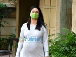 Photos: Saif Ali Khan and Kareena Kapoor Khan spotted in Bandra