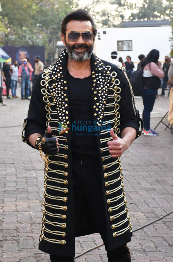 photos shraddha kapoor siddhant kapoor and others snapped at flimcity more 5