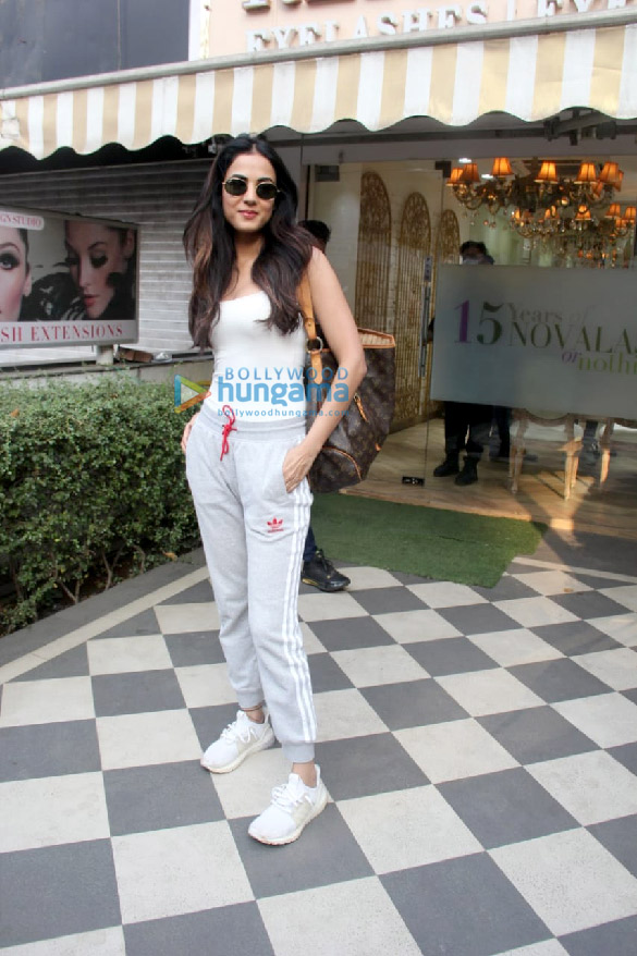 photos sonal chauhan spotted outside a salon in bandra 2