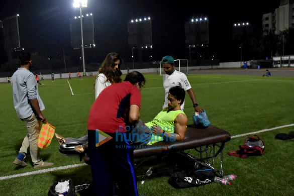 photos tiger shroff and disha patani snapped at football ground in bandra 0021 2