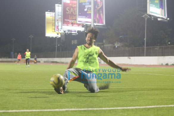 photos tiger shroff and disha patani snapped at football ground in bandra 1053