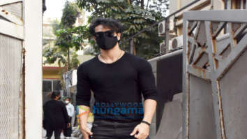 Photos: Tiger Shroff snapped at the Pooja Entertainment office in Juhu