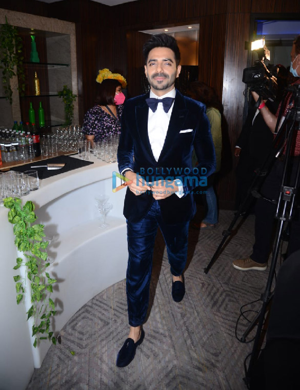 photos vaani kapoor and aparshakti khurrana snapped at femina miss india 2021 3