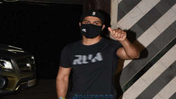 Photos: Varun Dhawan snapped at gym in Juhu