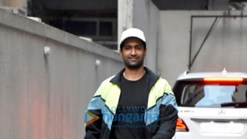 Photos: Vicky Kaushal spotted at Dharma office in Khar