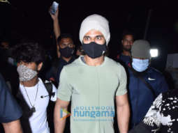 Photos: Vijay Deverakonda, Ananya Panday and Sonal Chauhan spotted at Versova Jetty