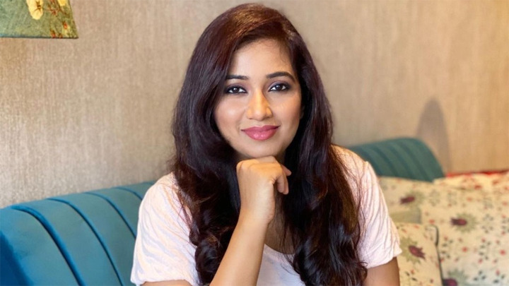Shreya BURSTS into tears by a fan comment: “I think there’s a CONNECTION beyond fandom now, it’s…” Shreya BURSTS into tears by a fan comment: “I think there’s a CONNECTION beyond fandom now, it’s…”