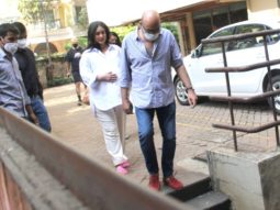 Kareena Kapoor Khan snapped in Bandra