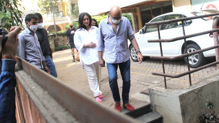 Kareena Kapoor Khan snapped in Bandra
