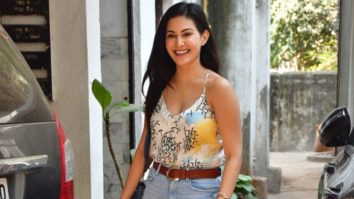 Amyra Dastur spotted at Bandra