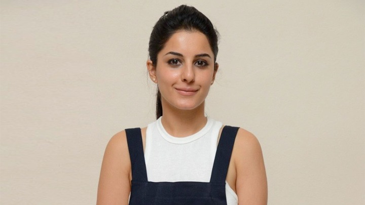 Isha Talwar: “Munna Bhaiya, aap sach mein AMAR hain kya? | Rapid Fire | Pankaj Tripathi Isha Talwar: “Munna Bhaiya, aap sach mein AMAR hain kya? | Rapid Fire | Pankaj Tripathi