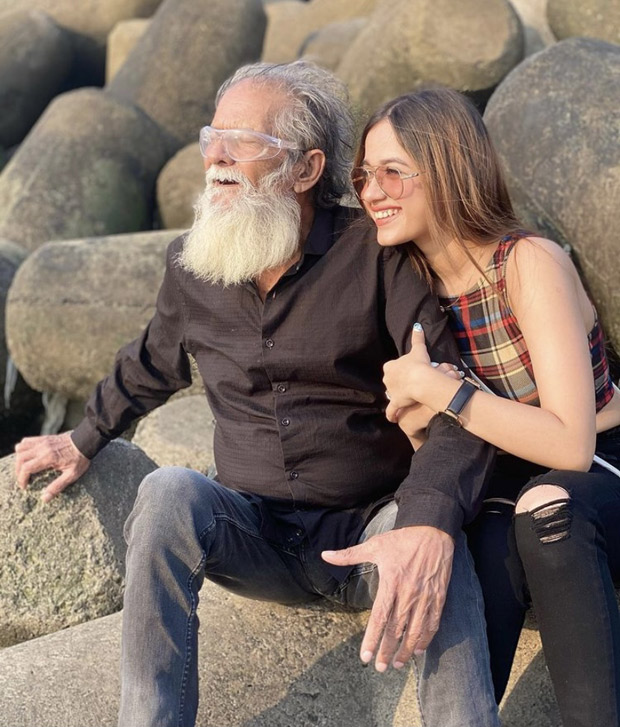 Jannat Zubair shares adorable pictures with her grandfather