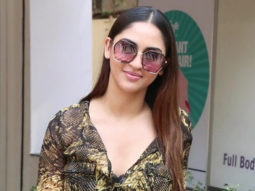 Krystal D’Souza spotted at Salon in Bandra