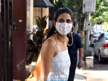 Photos: Aahana Kumra snapped in Juhu
