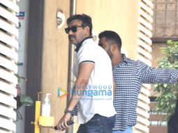 Photos: Ajay Devgn snapped in Juhu