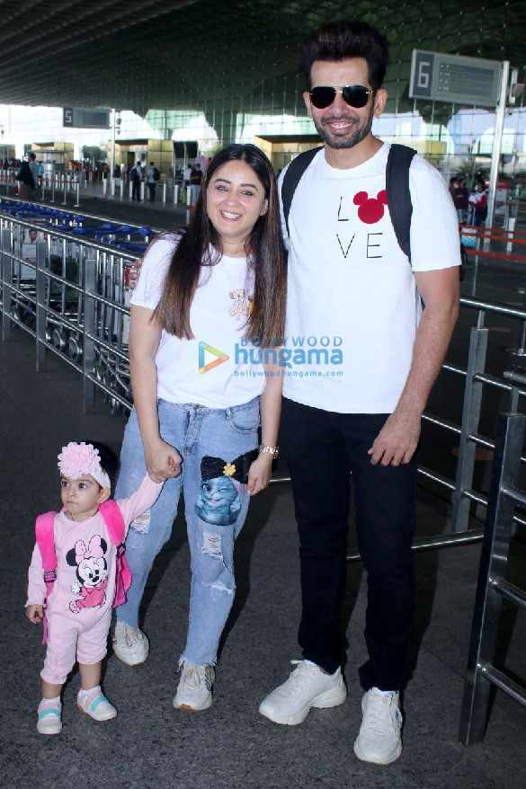 photos amyra dastur tamannaah bhatia vikrant massey and jay bhanushali snapped at the airport 1