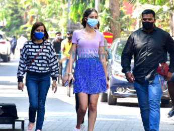 Photos: Ananya Panday snapped at a shoot in Bandra