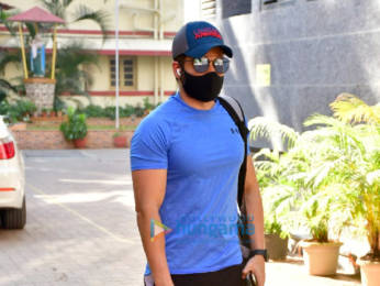 Photos: Emraan Hashmi spotted at gym