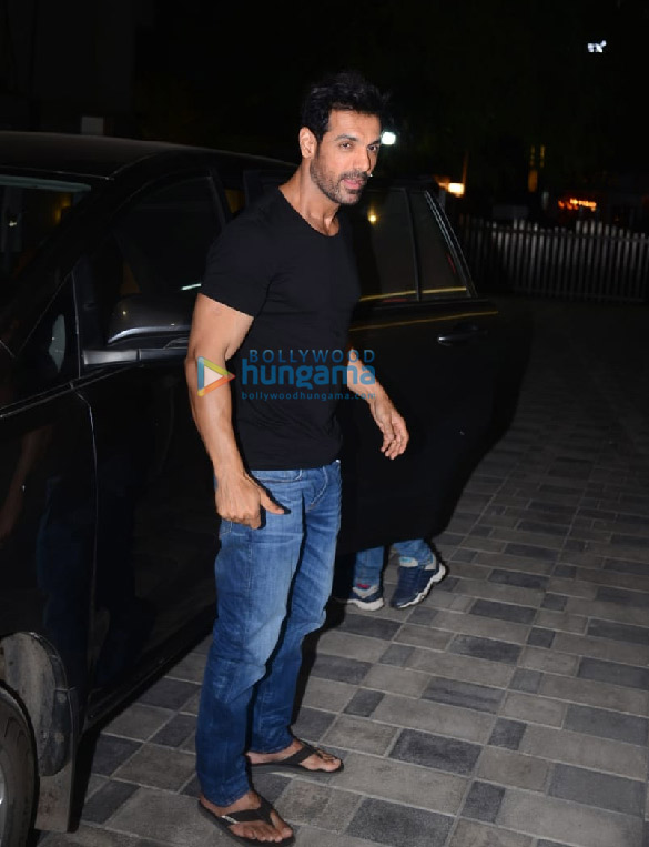 photos john abraham emraan hashmi and sanjay gupta for mumbai saga promotion 5