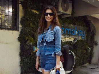 Photos: Kriti Sanon snapped at Kromakay salon in Juhu
