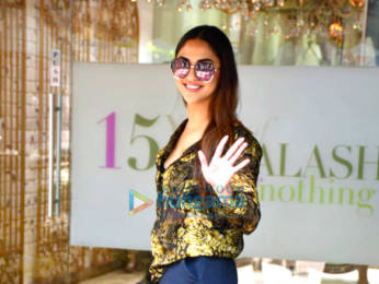 Photos: Krystle D'souza spotted in Bandra