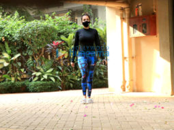 Photos: Malaika Arora snapped at Kareena Kapoor Khan’s house in Bandra