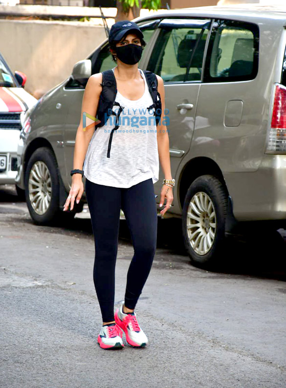 photos mandira bedi spotted during her morning walk 3