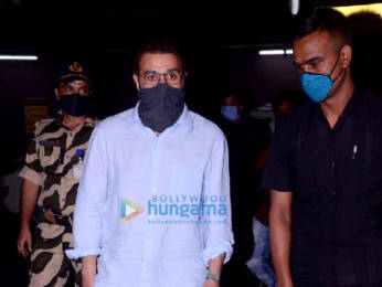 Photos: Rajkummar Rao, Patralekha, Sunny Deol and Sonu Nigam snapped at the airport