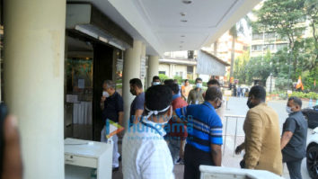 Photos: Salman Khan snapped at Lilavati Hospital
