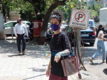 Photos: Sanya Malhotra spotted at Foodhall in Bandra