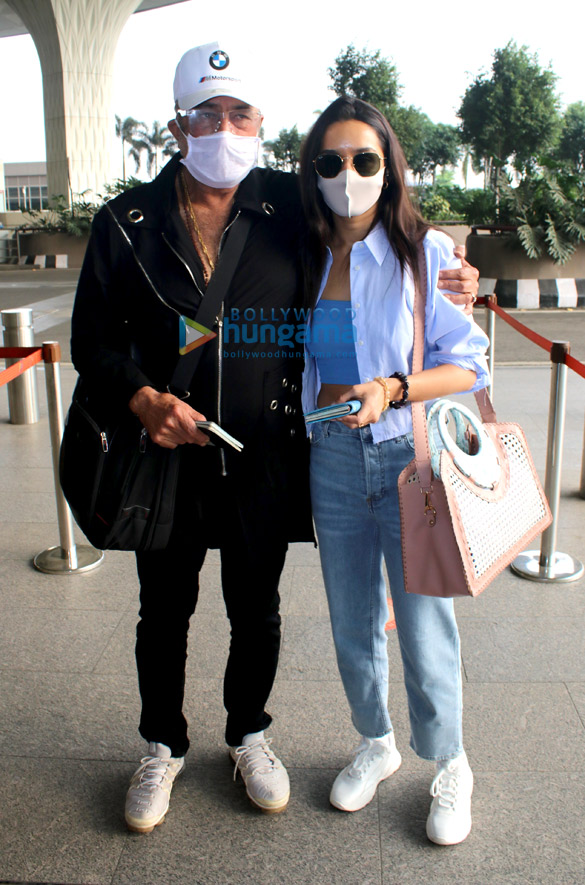 Photos: Shraddha Kapoor, Shahid Kapoor, Kriti Kharbanda and others snapped at the airport