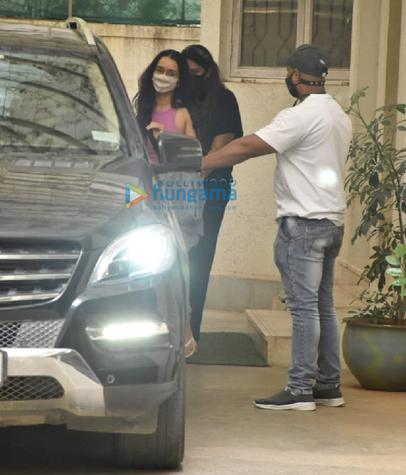 photos shraddha kapoor snapped at a dubbing studio in juhu 4 3