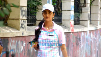 Photos: Shruti Haasan spotted shooting in Bandra