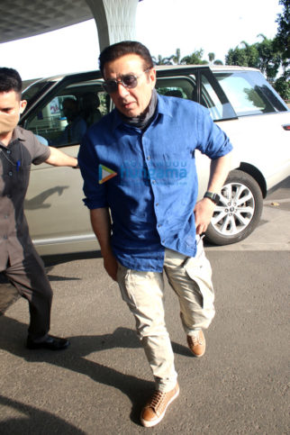 Photos: Sunny Deol, Hina Khan, Rocky Jaiswal and others snapped at the airport
