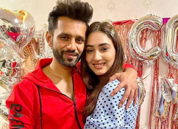 Rahul Vaidya and Disha Parmar groove to Shah Rukh Khan’s hit song at a friend’s wedding