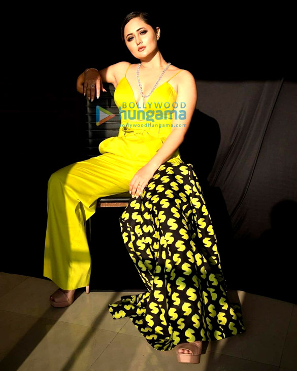 rashami desai 2 4