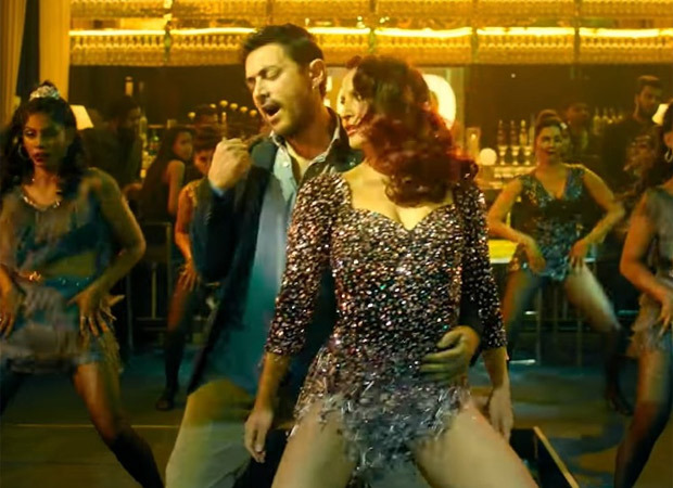 Check Out! Aamir Khan and Elli AvrRam set your screen on fire in Har Funn Maula from Koi Jaane Na