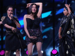 Janhvi Kapoor and Asees Kaur perform to the song Panghat from Roohi on Indian Pro Music League