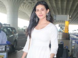 Amyra Dastur spotted at Airport