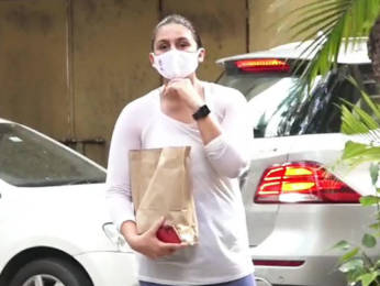Huma Qureshi spotted at Juhu Huma Qureshi spotted at Juhu
