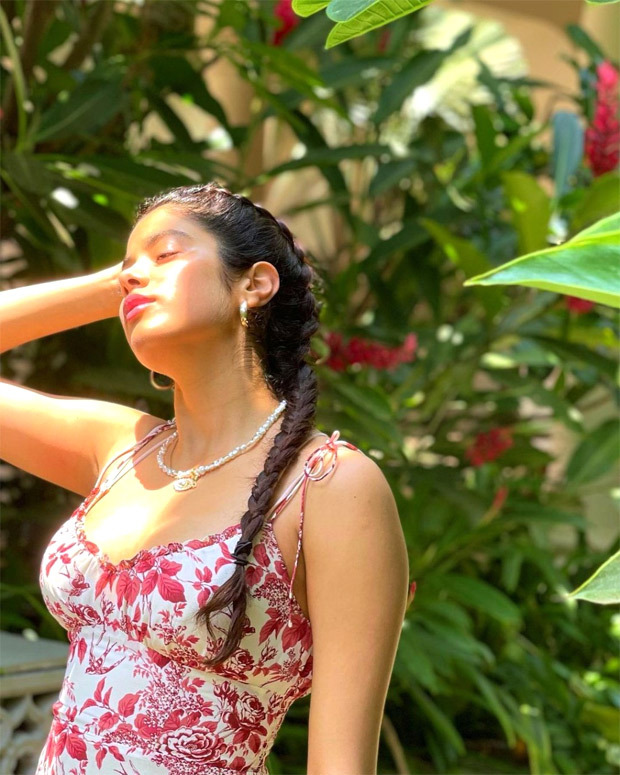 Janhvi Kapoor is a sight to behold in her vacation pictures