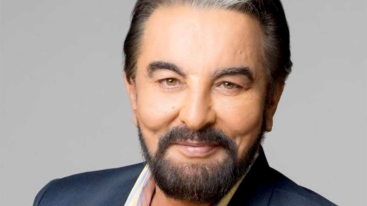 Kabir Bedi: “My father’s PROPOSAL to my mother was the most UNROMANTIC proposal, he said…” Kabir Bedi: “My father’s PROPOSAL to my mother was the most UNROMANTIC proposal, he said…”